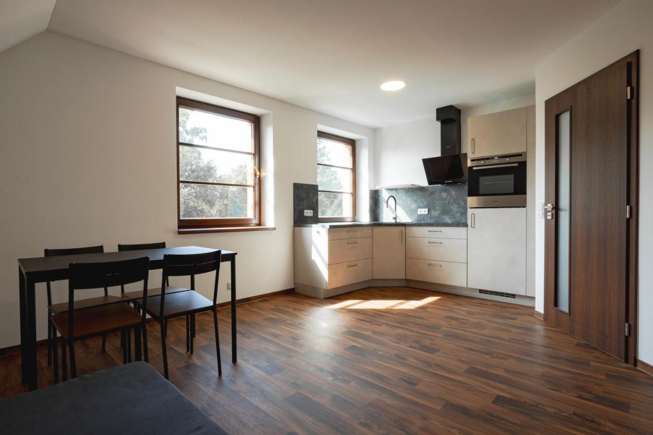 Apartmany Eli A Naty 데슈트네 프 오를리츠키흐 호라 외부 사진